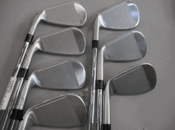 TaylorMade Qi Iron Set – 7 Piece | Stiff Flex | Model S 527481 - Image 2