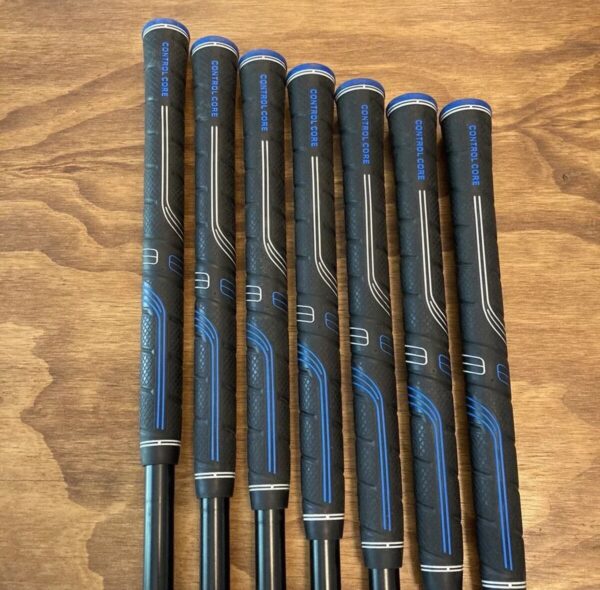 Titleist T200 Black Iron Set – AMT Black Stiff Shaft (Limited Edition) - Image 5